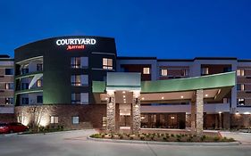 Courtyard By Marriott Houston North/Shenandoah